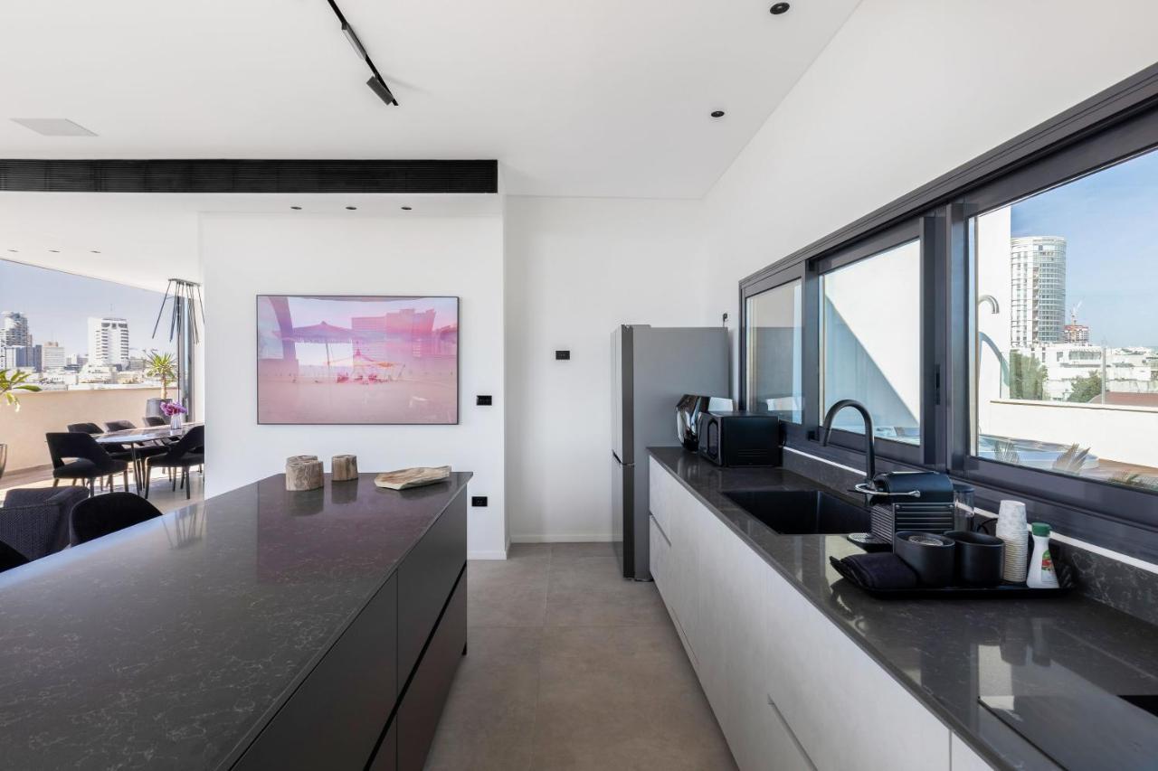 Blue Sky Penthouse By Five Stay Tel Aviv Exterior photo